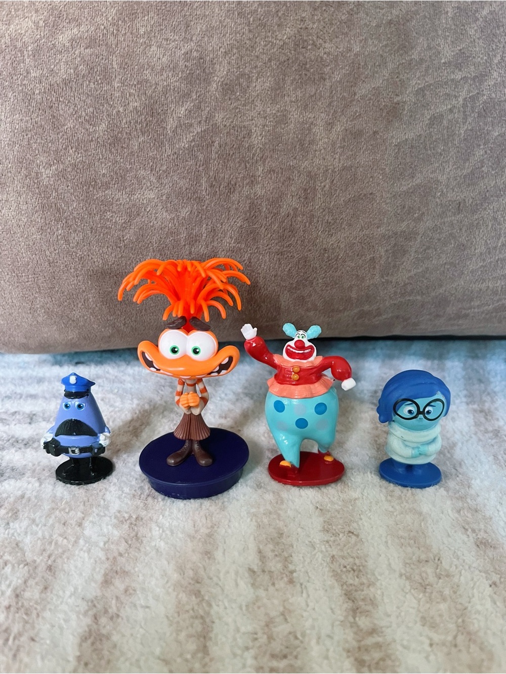 ✨ 2 for 10$ ✨ Inside Out Toy Figures - Anxiety, Sadness, Clown & Officer